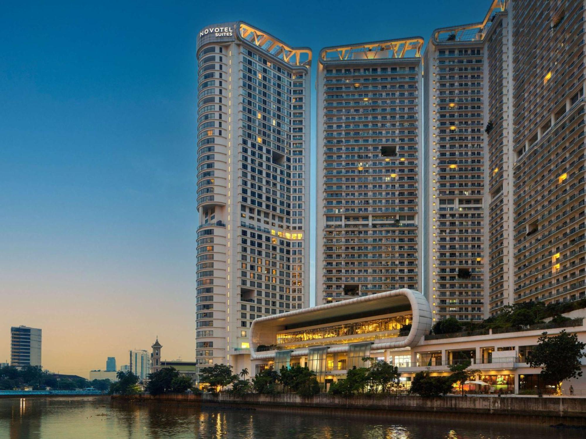 Novotel Suites Manila At Acqua Mandaluyong Eksteriør billede