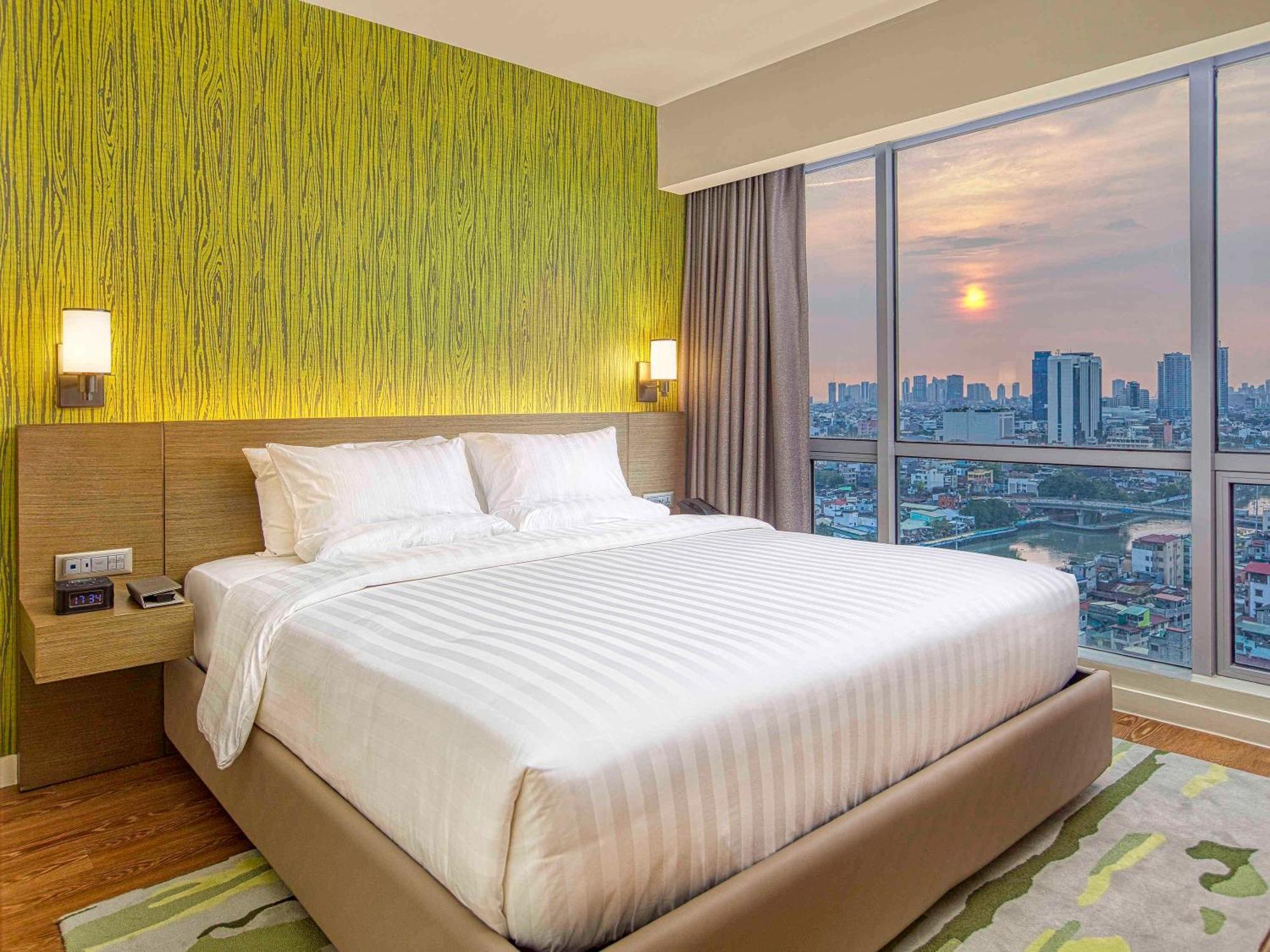 Novotel Suites Manila At Acqua Mandaluyong Eksteriør billede