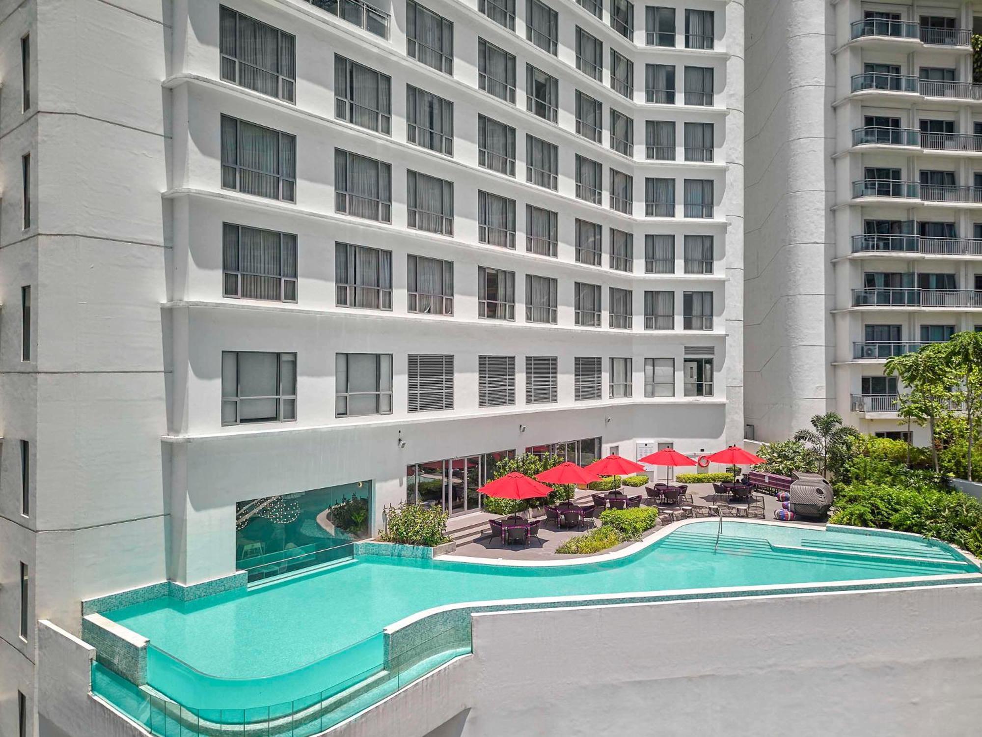 Novotel Suites Manila At Acqua Mandaluyong Eksteriør billede