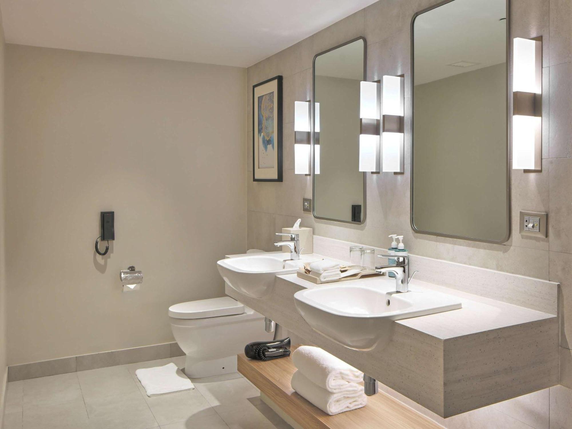Novotel Suites Manila At Acqua Mandaluyong Eksteriør billede