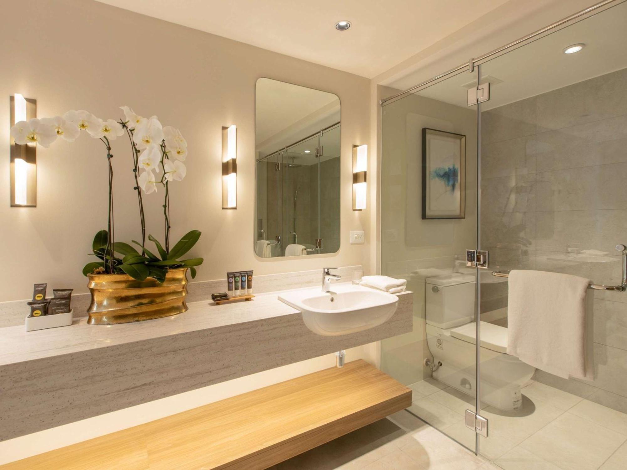 Novotel Suites Manila At Acqua Mandaluyong Eksteriør billede