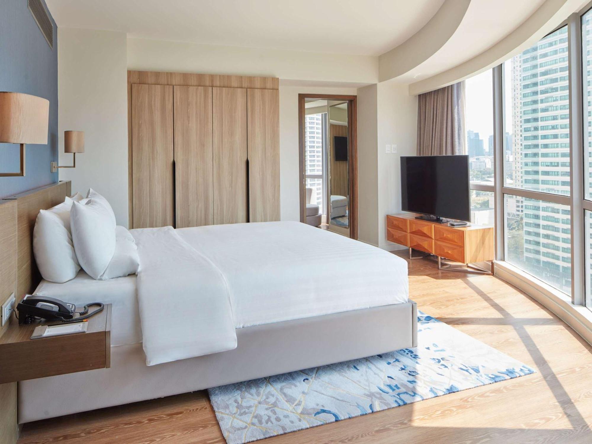 Novotel Suites Manila At Acqua Mandaluyong Eksteriør billede
