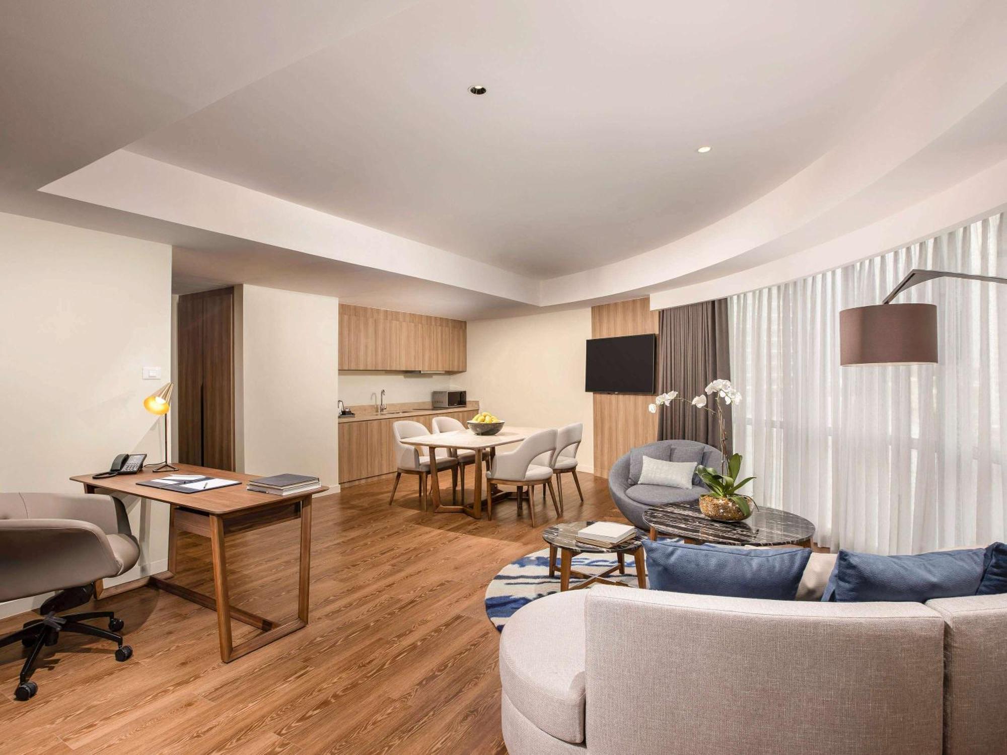 Novotel Suites Manila At Acqua Mandaluyong Eksteriør billede