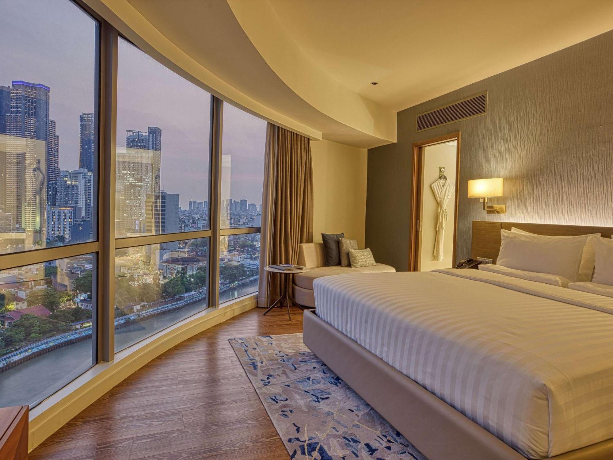 Novotel Suites Manila At Acqua Mandaluyong Eksteriør billede