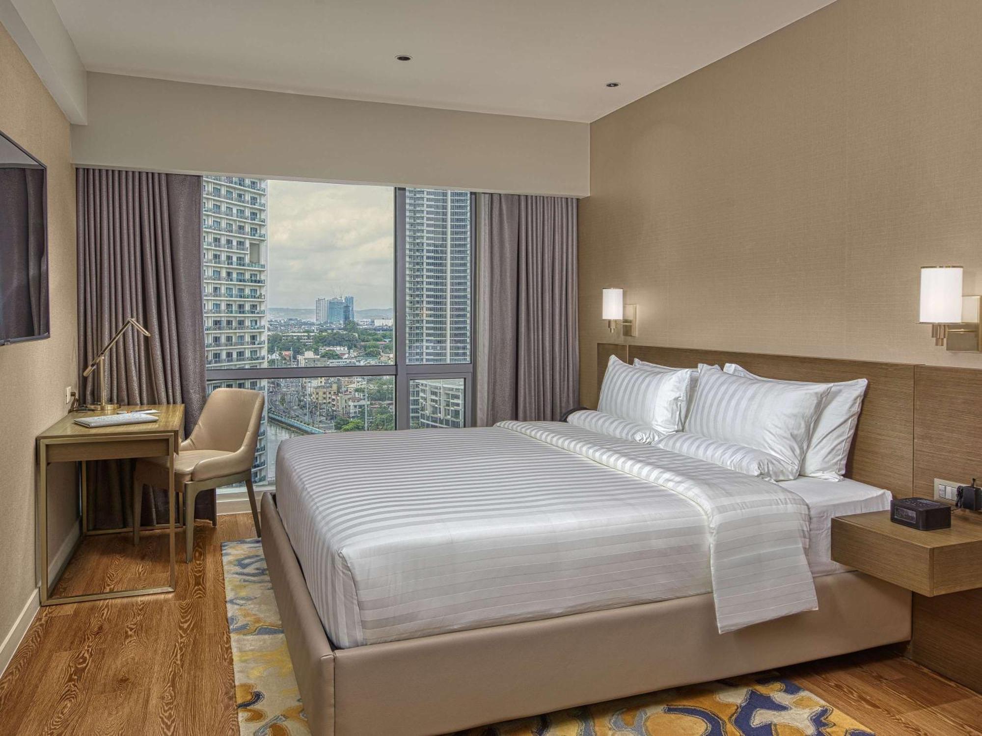 Novotel Suites Manila At Acqua Mandaluyong Eksteriør billede