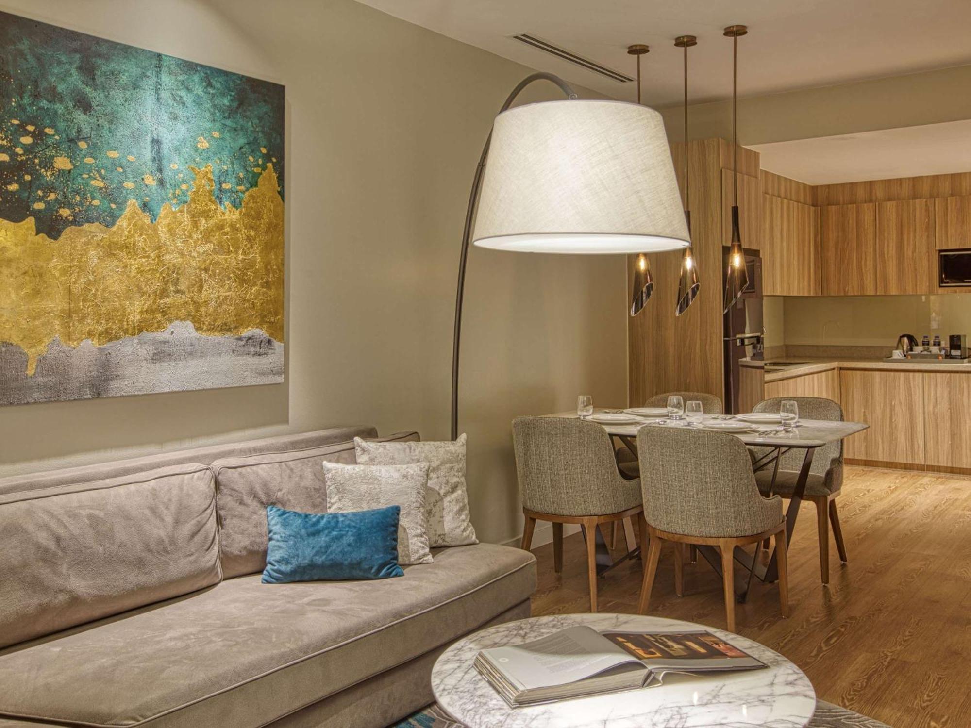 Novotel Suites Manila At Acqua Mandaluyong Eksteriør billede